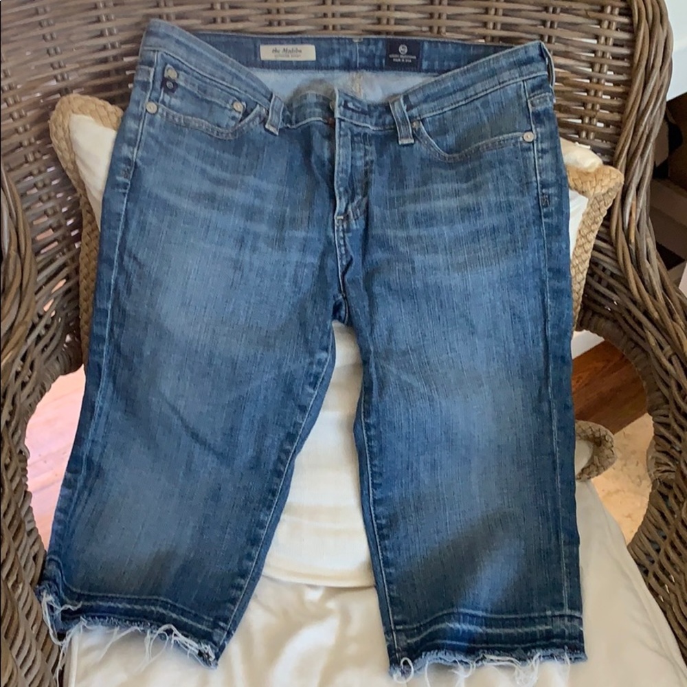 AG Bermuda shorts in size 28